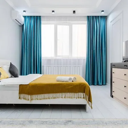 1Ком Рядом С Метро Сайран И Адк Apartment Almaty Exterior photo