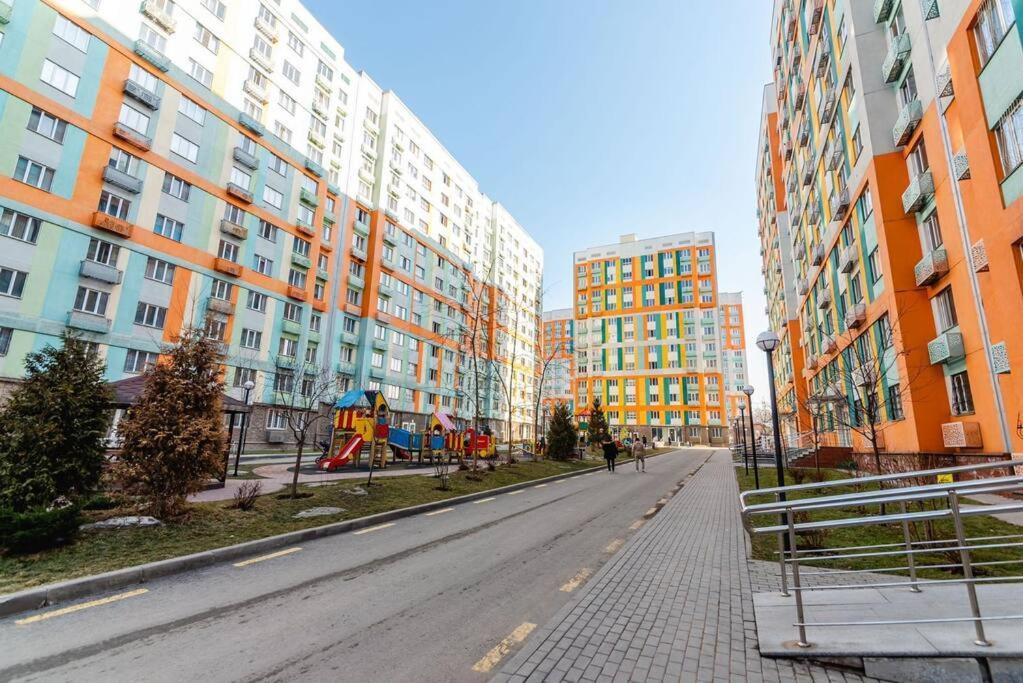 1ком рядом с метро сайран и адк * Almaty